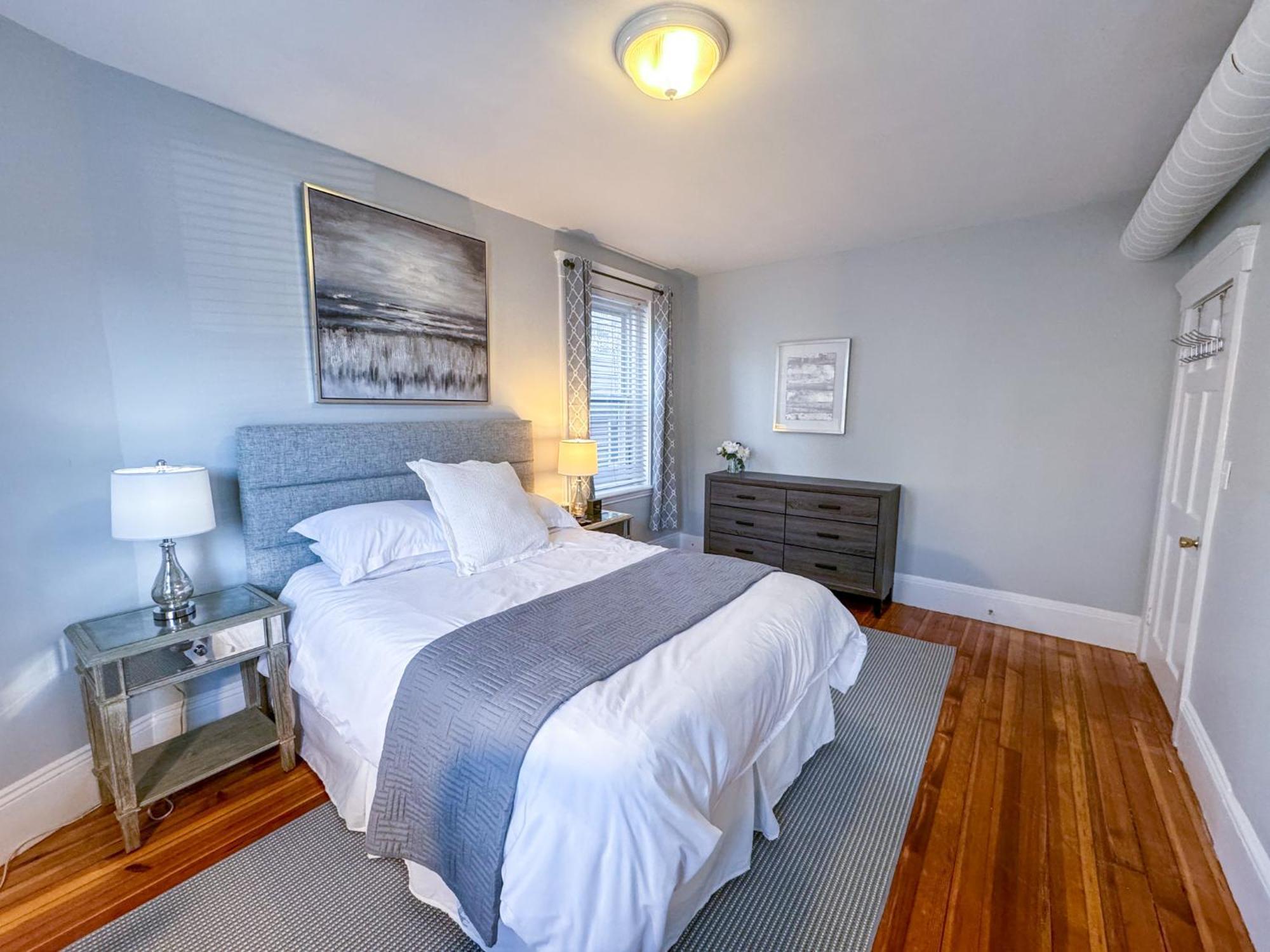 Huge,3 Bed,2Bath,Public Transport,Boston,Sleeps 9 Appartement Brookline Buitenkant foto