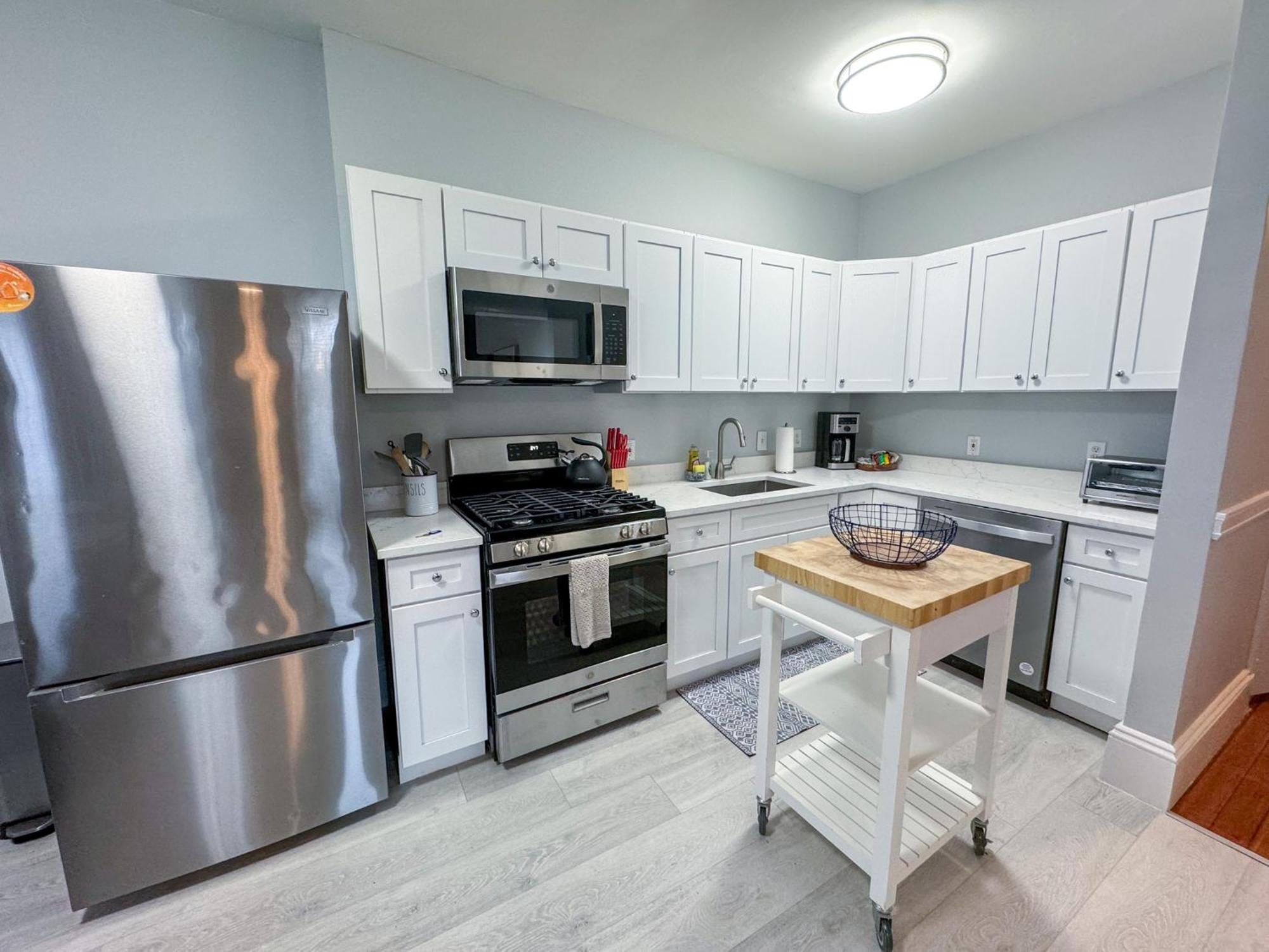 Huge,3 Bed,2Bath,Public Transport,Boston,Sleeps 9 Appartement Brookline Buitenkant foto